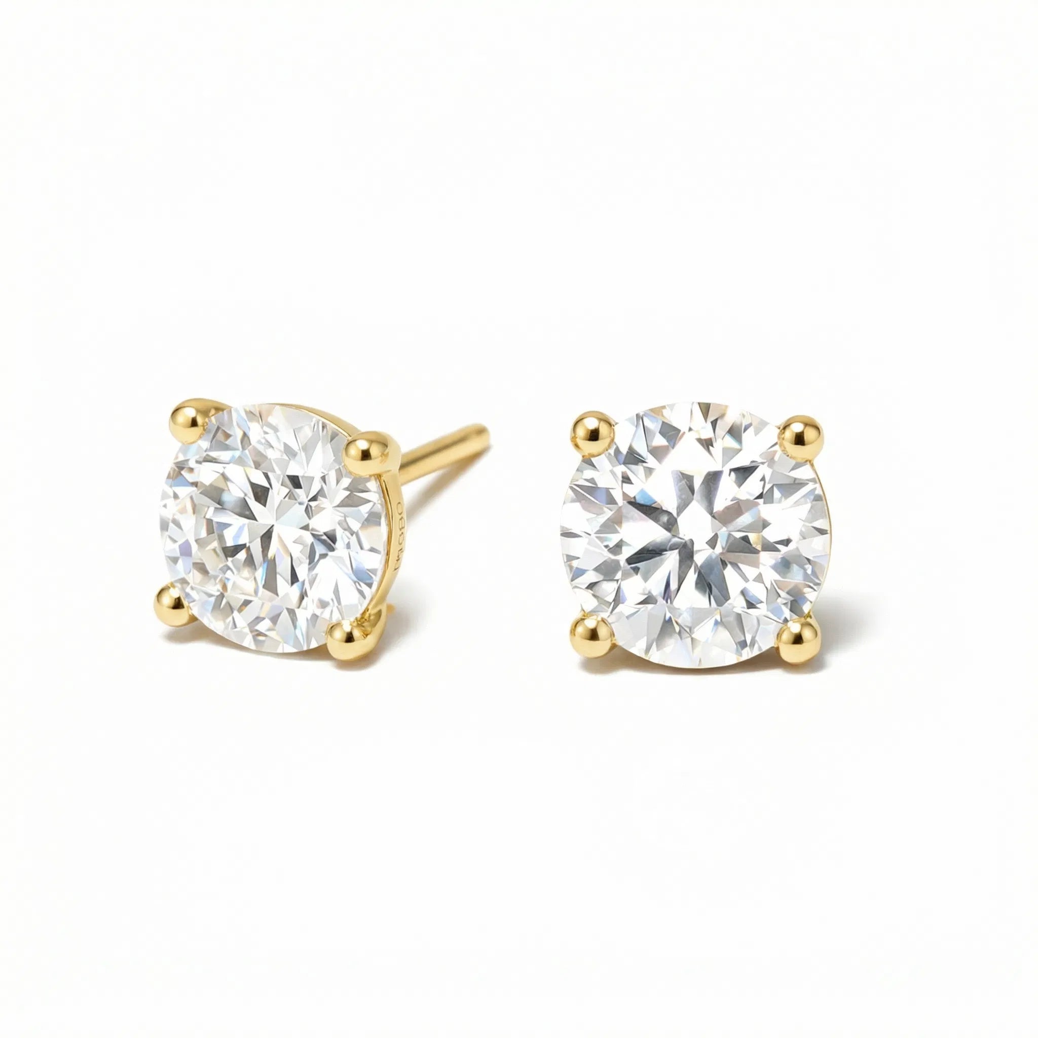 ROUND STUD EARRING