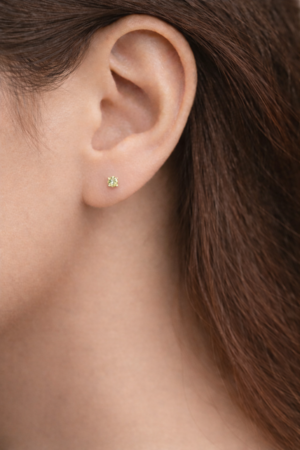 SHOMA HIRATSUKA × AURALAB – 0.06ct SIGNATURE STUD EARRING (green)