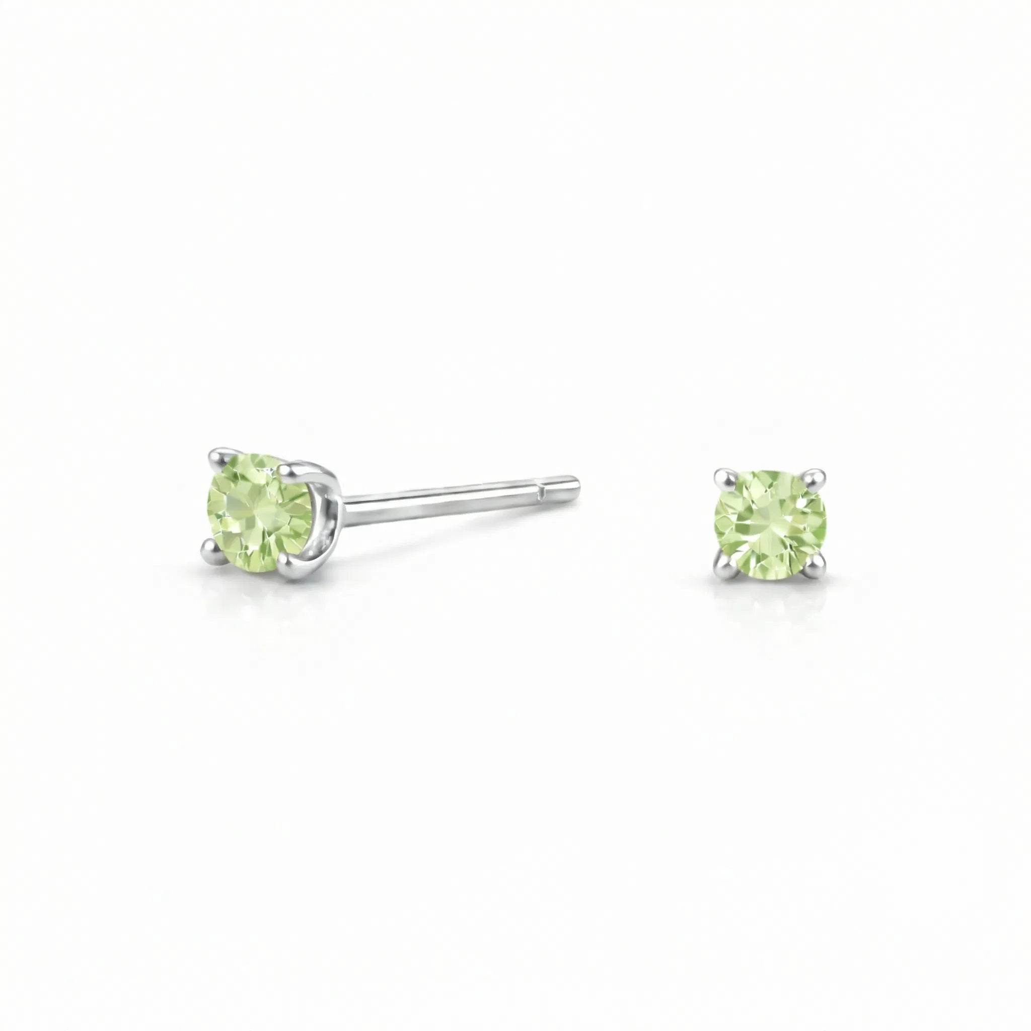 SHOMA HIRATSUKA × AURALAB – 0.06ct SIGNATURE STUD EARRING (green)